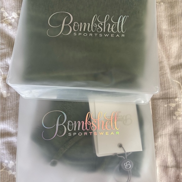 Bombshell Set - Picture 4 of 9